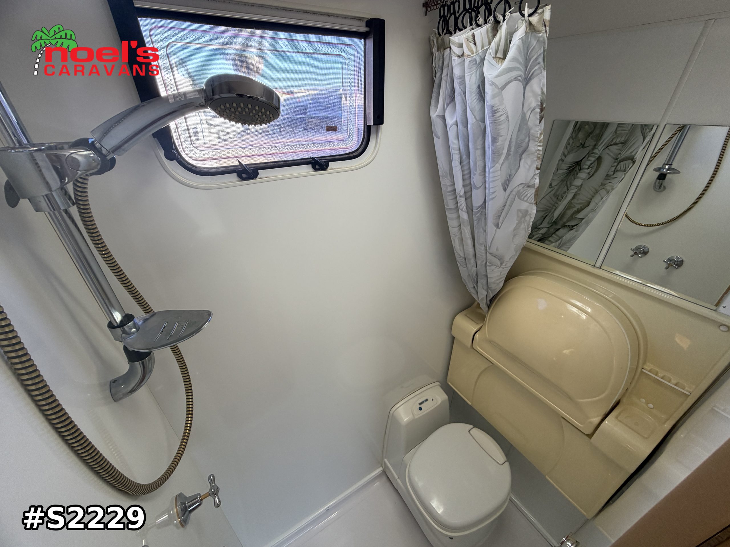 Island Star Getaway - Image 16