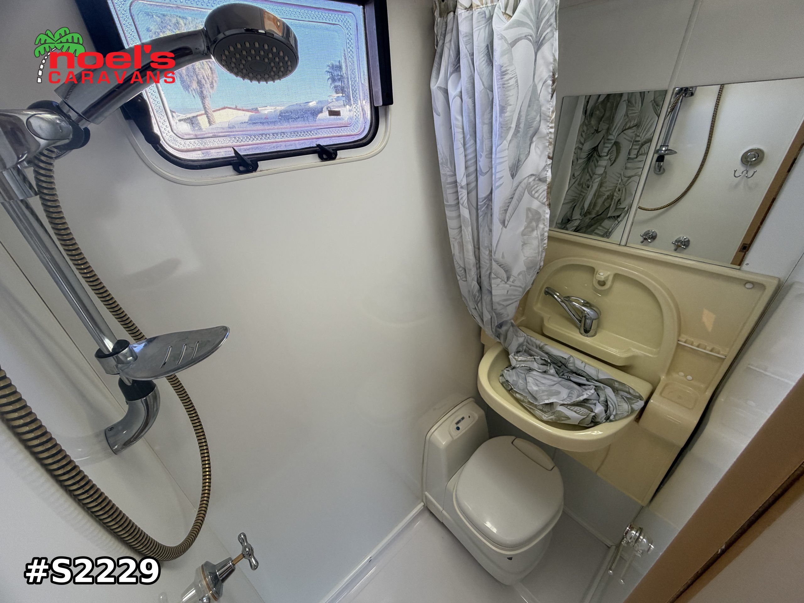 Island Star Getaway - Image 17
